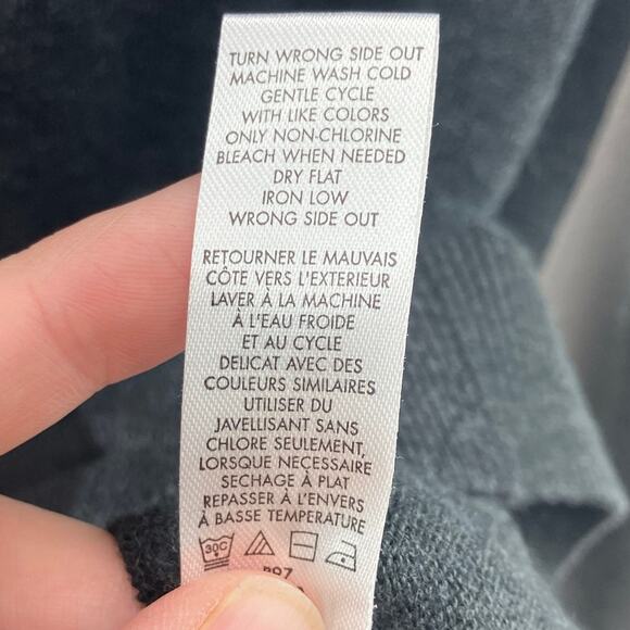 Calvin Klein Gray Black Colorblock Lightweight Knit Cotton Blend V Neck Sweater - Picture 6 of 10